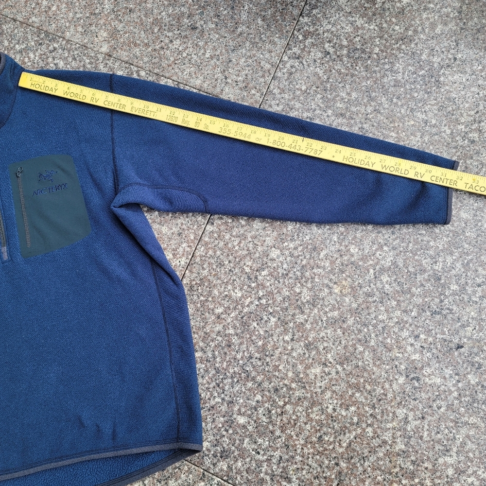 Arc'teryx Pullover - image 5